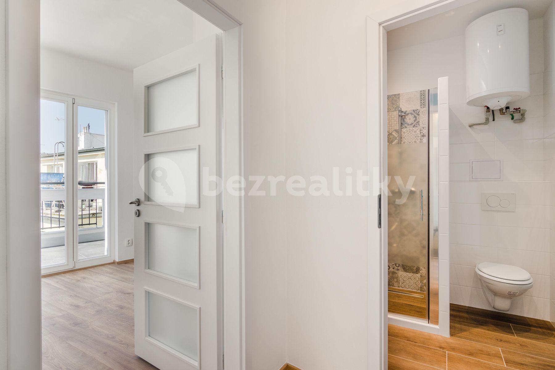 Pronájem bytu 1+kk 29 m², Přípotoční, Praha, Praha