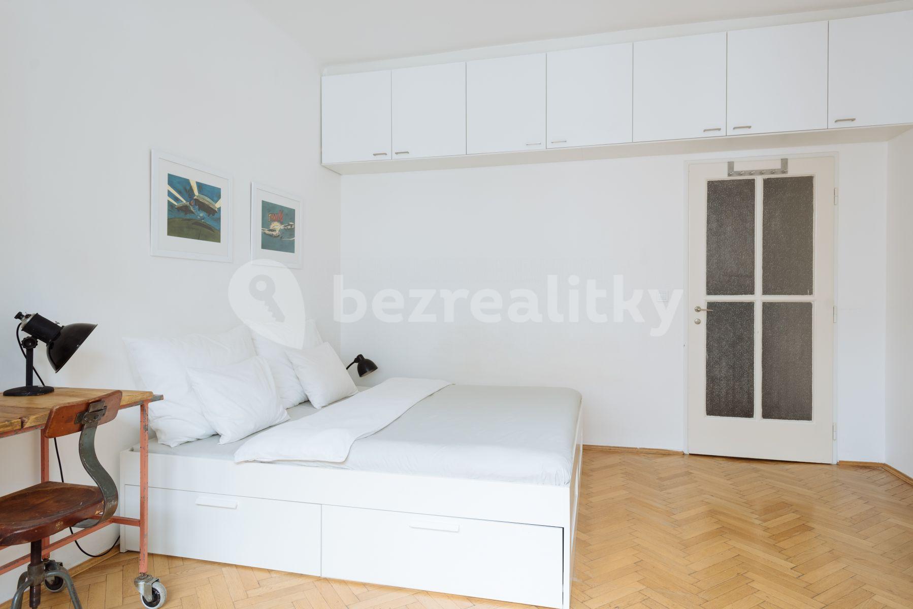 Pronájem bytu 1+kk 25 m², Klimentská, Praha, Praha