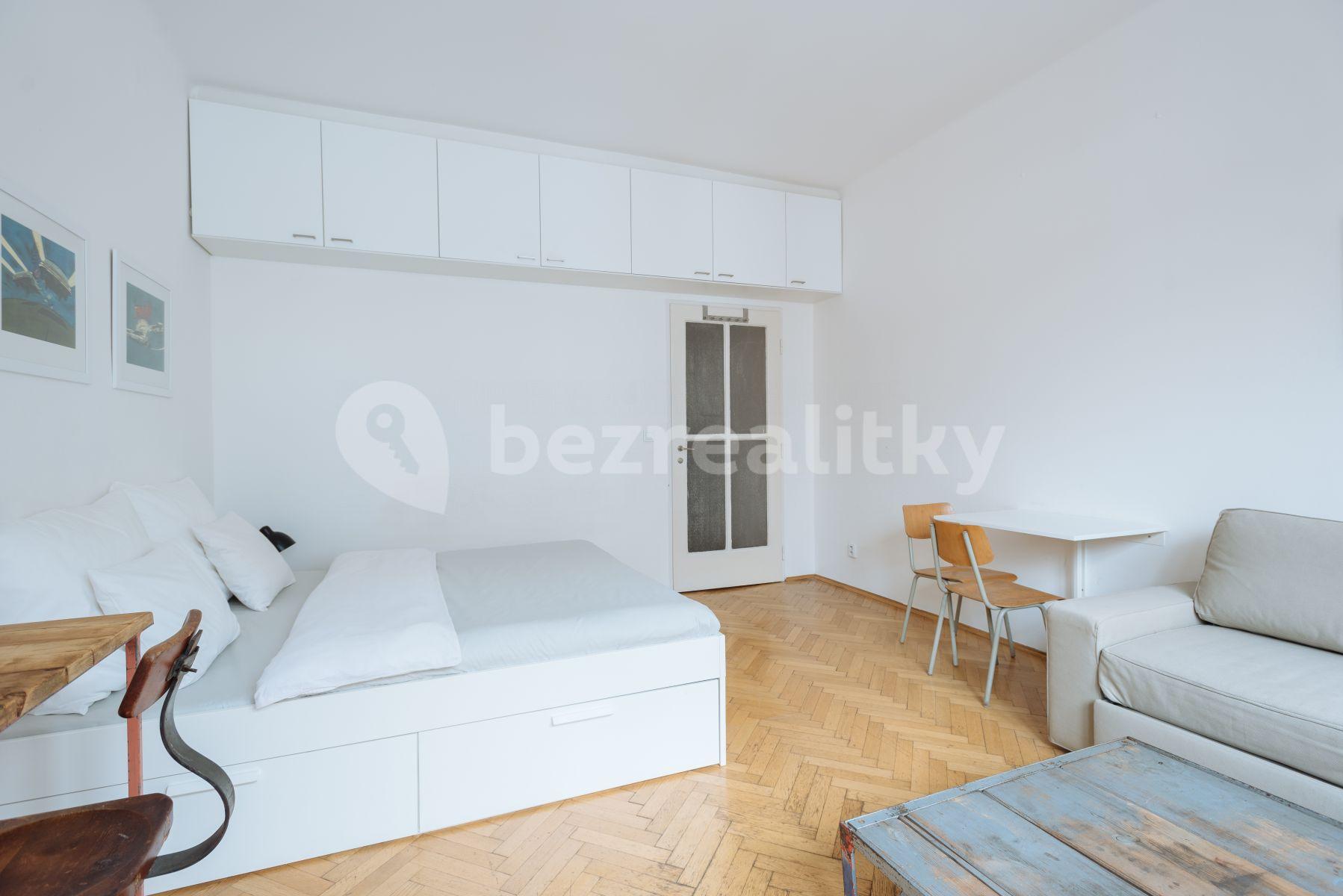 Pronájem bytu 1+kk 25 m², Klimentská, Praha, Praha