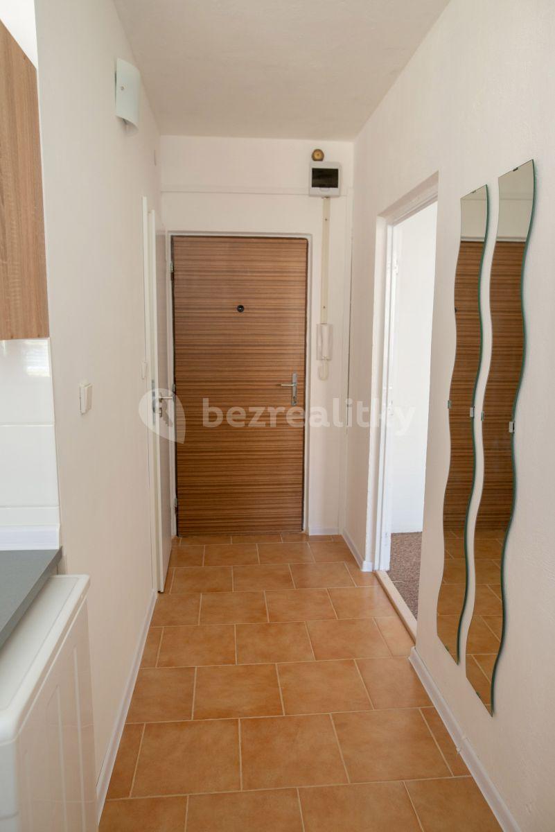 Pronájem bytu 1+1 30 m², Polní, Jihlava, Kraj Vysočina