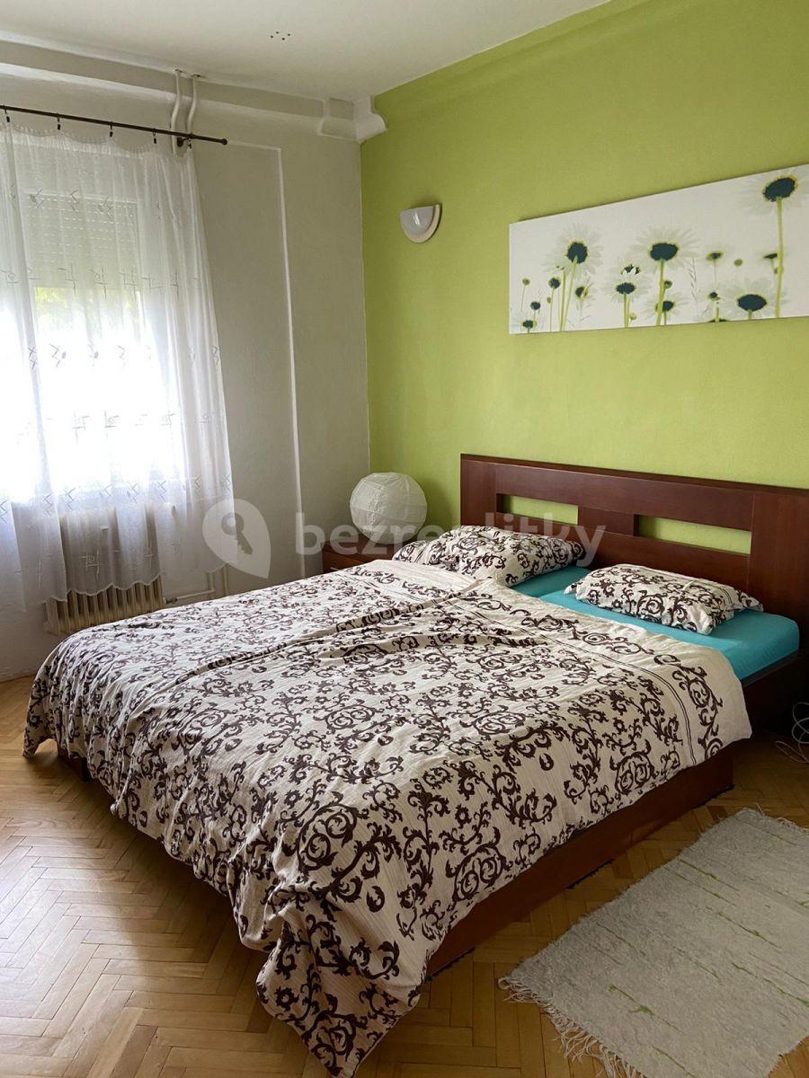 Pronájem bytu 2+1 53 m², Kozmonautická, Ružinov, Bratislavský kraj