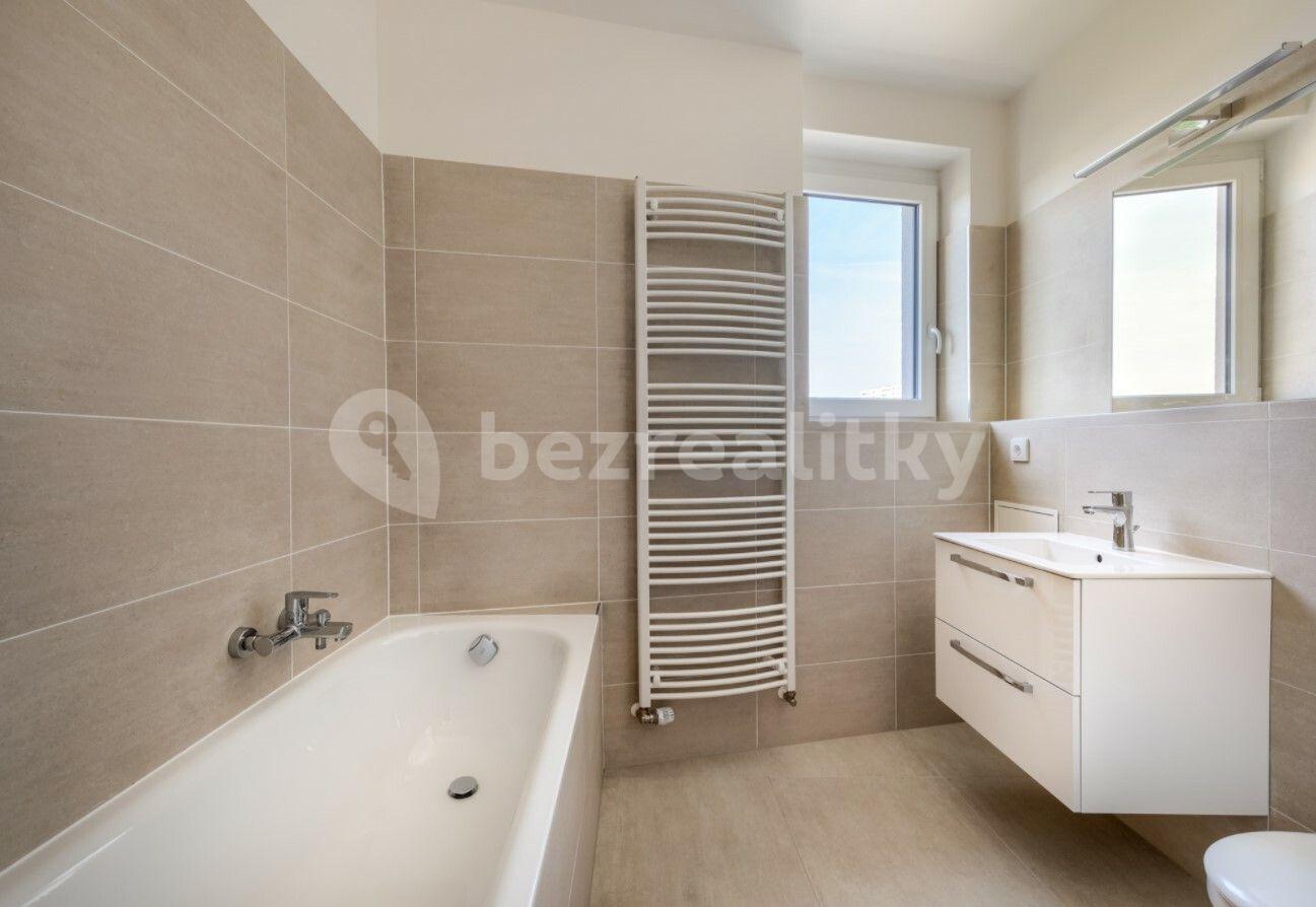 Pronájem bytu 1+kk 41 m², Československého exilu, Praha, Praha