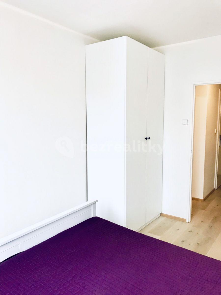 Pronájem bytu 2+kk 42 m², Křenická, Praha, Praha