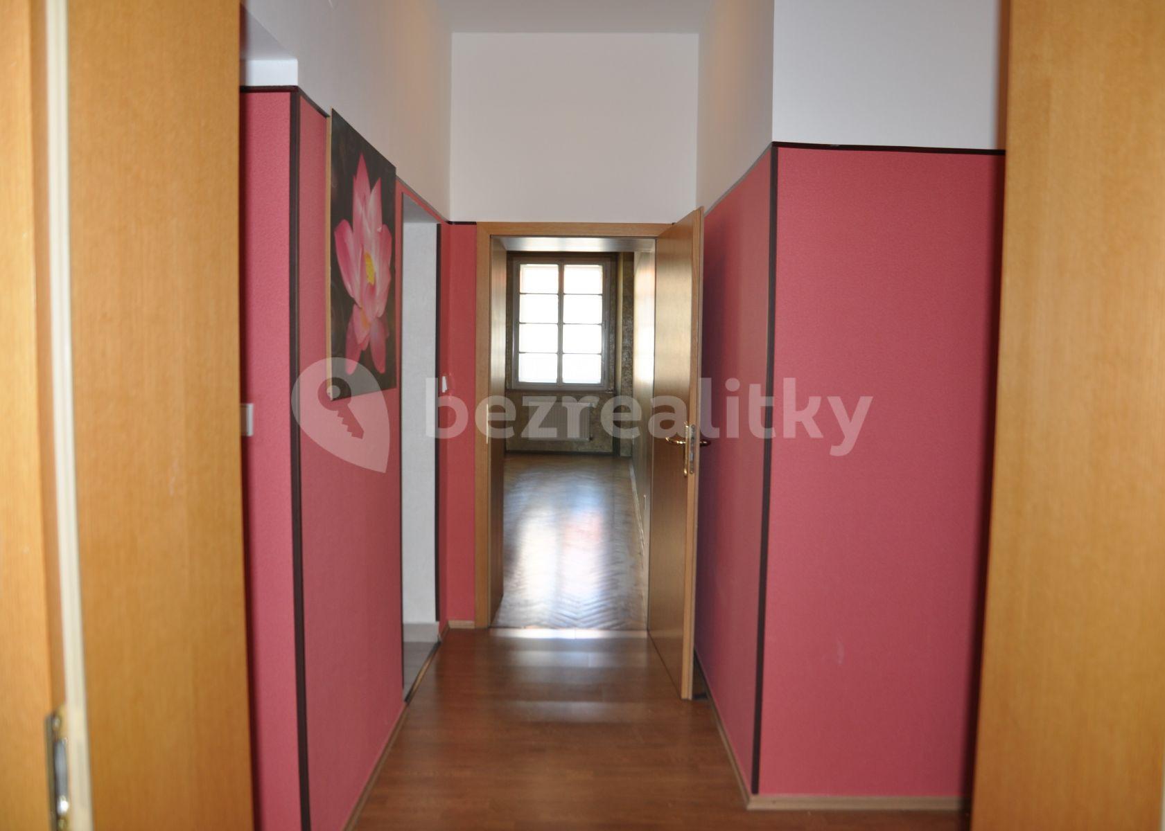 Pronájem bytu 2+kk 74 m², Betlémské náměstí, Praha, Praha