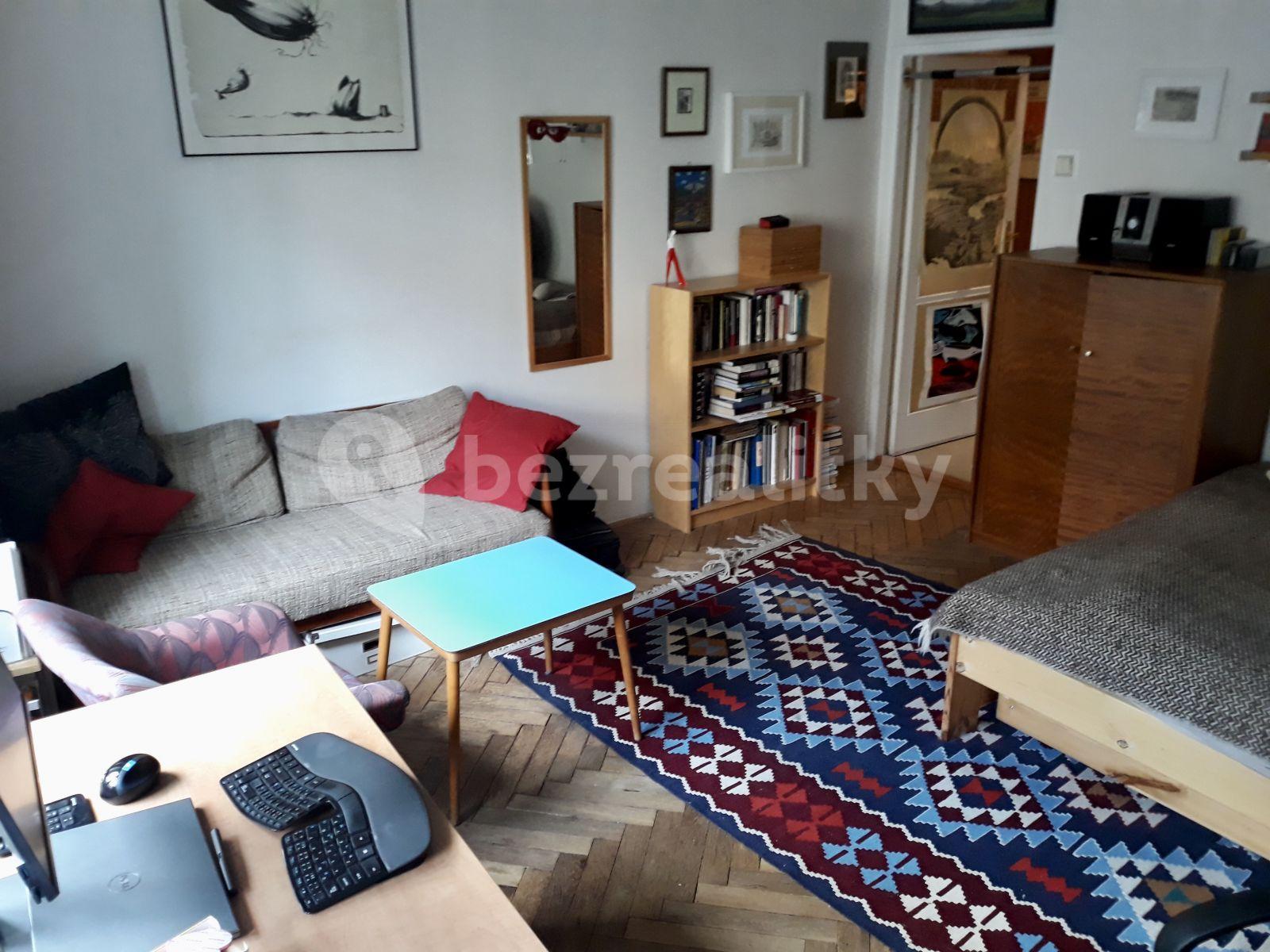 Pronájem bytu 2+1 64 m², Lucemburská, Praha, Praha