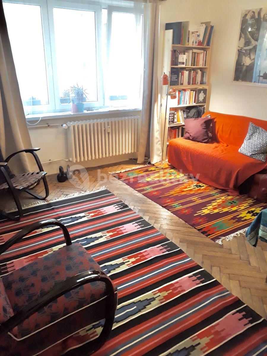 Pronájem bytu 2+1 64 m², Lucemburská, Praha, Praha