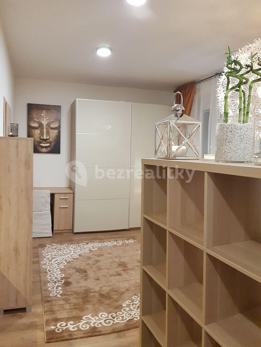 Pronájem bytu Garsoniéra 27 m², Jeremenkova, Praha, Praha