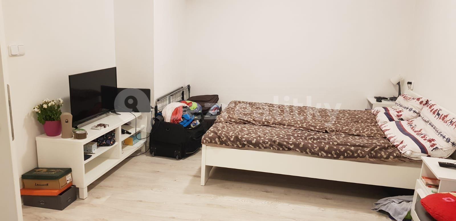 Pronájem bytu 1+kk 40 m², Karoliny Světlé, Kolín, Středočeský kraj