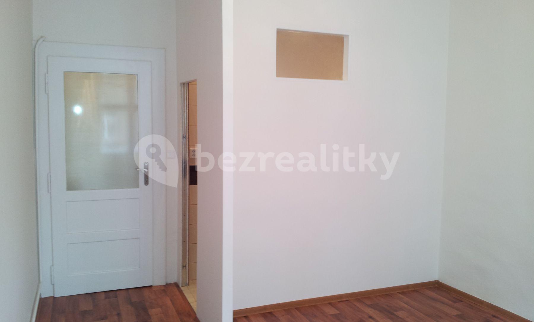 Pronájem bytu 1+kk 26 m², Slezská, Praha, Praha