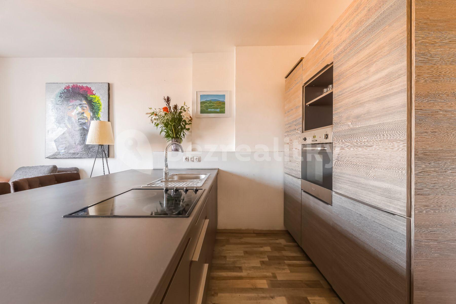 Pronájem bytu 3+kk 100 m², Tolstého, Praha, Praha