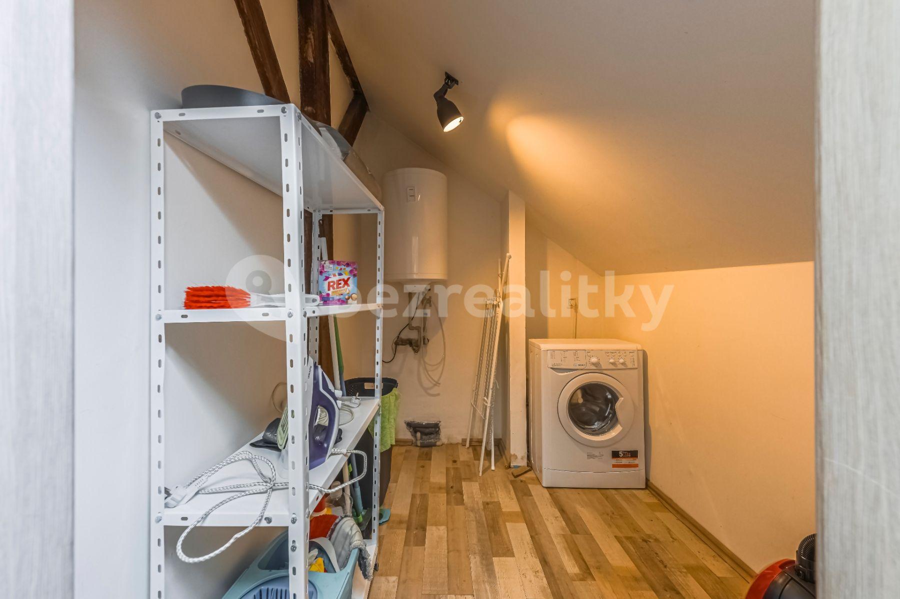 Pronájem bytu 3+kk 100 m², Tolstého, Praha, Praha