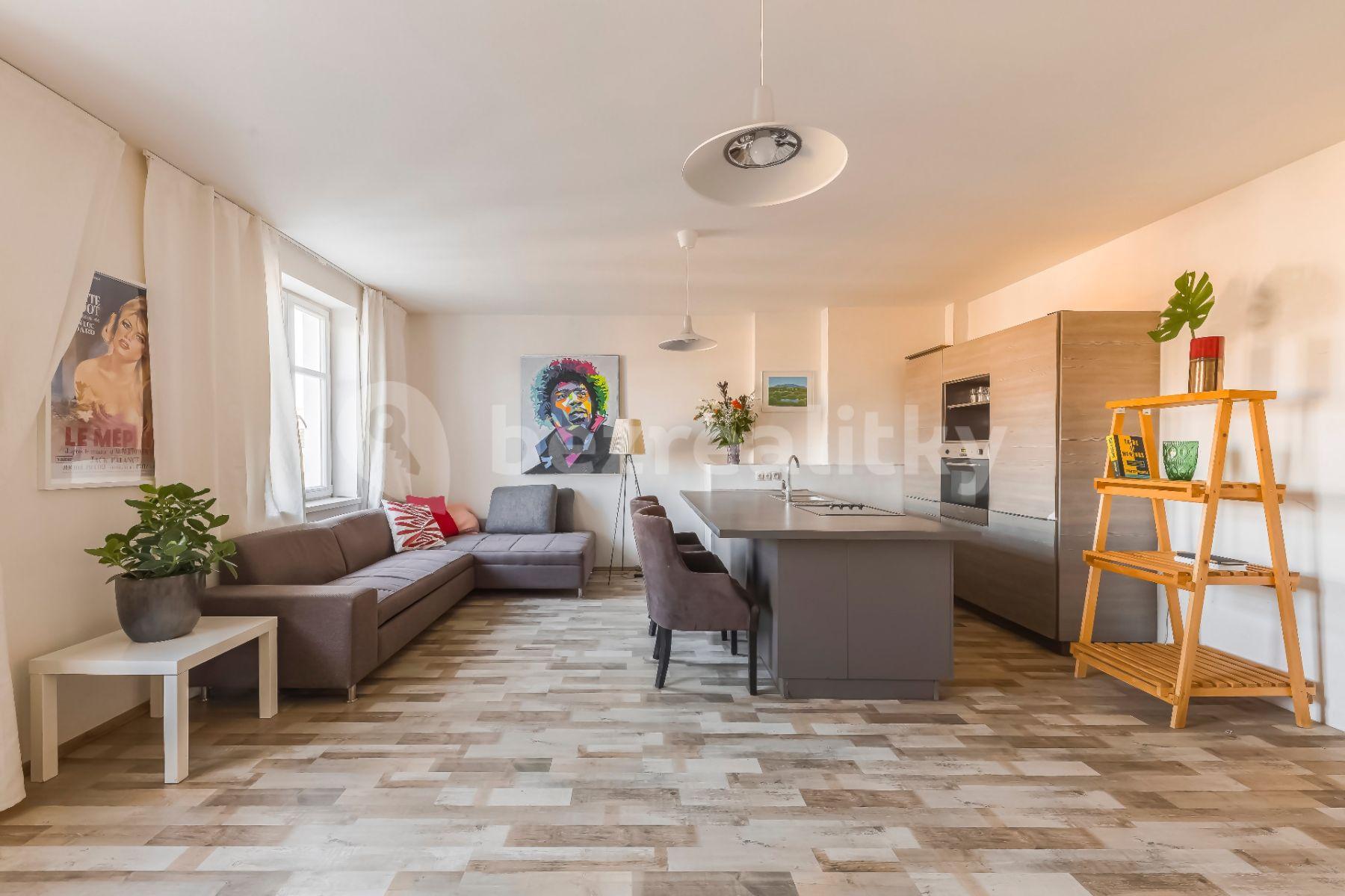 Pronájem bytu 3+kk 100 m², Tolstého, Praha, Praha