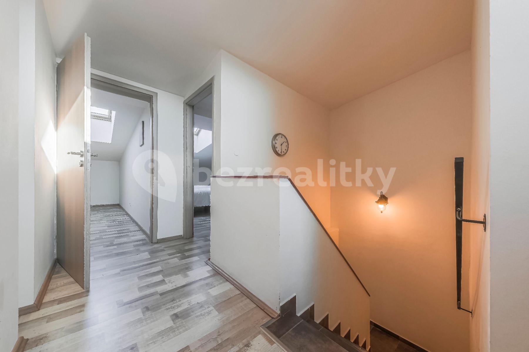 Pronájem bytu 3+kk 100 m², Tolstého, Praha, Praha