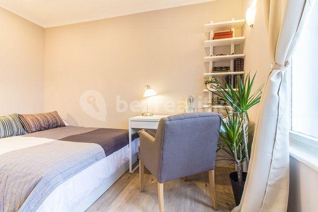 Pronájem bytu 1+kk 25 m², Plynární, Praha, Praha