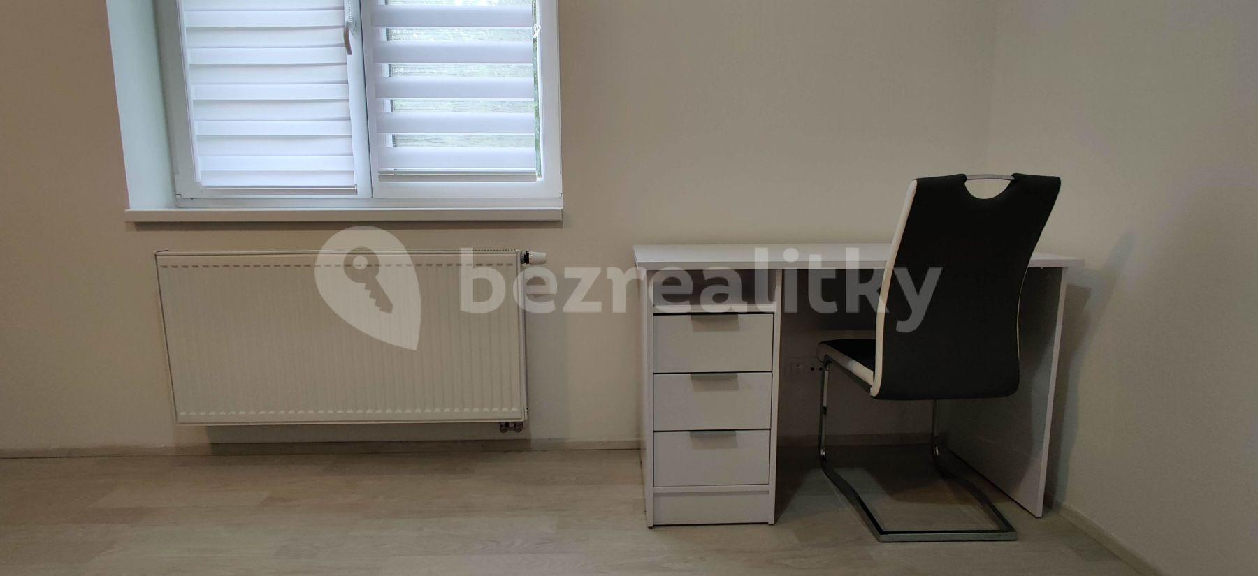 Pronájem bytu 1+kk 26 m², U Boru, České Budějovice, Jihočeský kraj