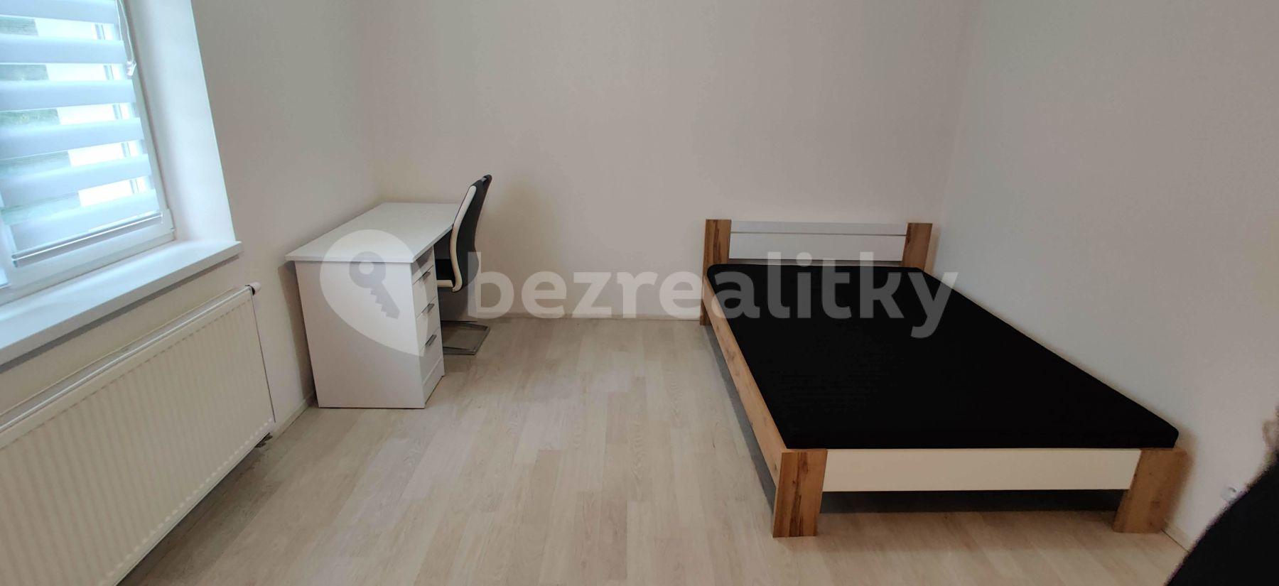 Pronájem bytu 1+kk 26 m², U Boru, České Budějovice, Jihočeský kraj