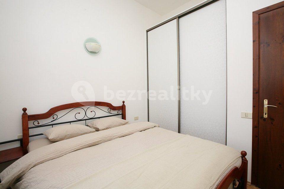 Pronájem bytu 2+kk 50 m², Korunní, Praha, Praha