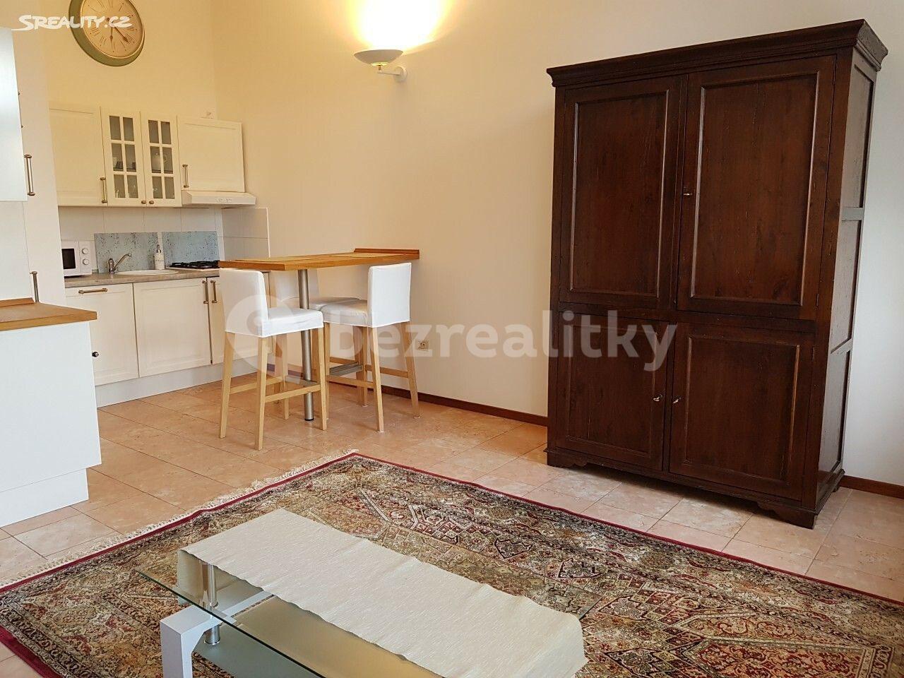 Pronájem bytu 2+kk 50 m², Korunní, Praha, Praha