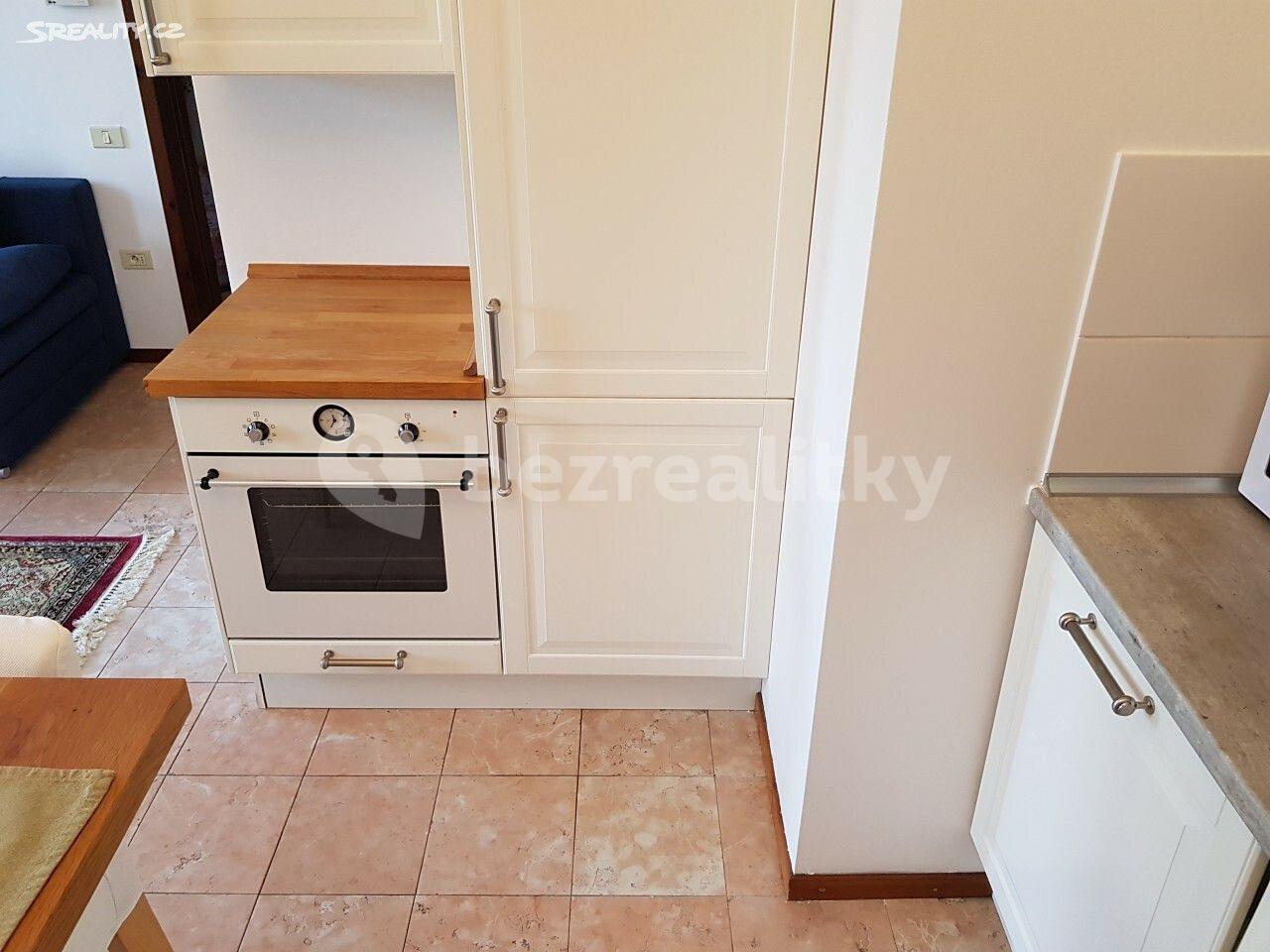 Pronájem bytu 2+kk 50 m², Korunní, Praha, Praha