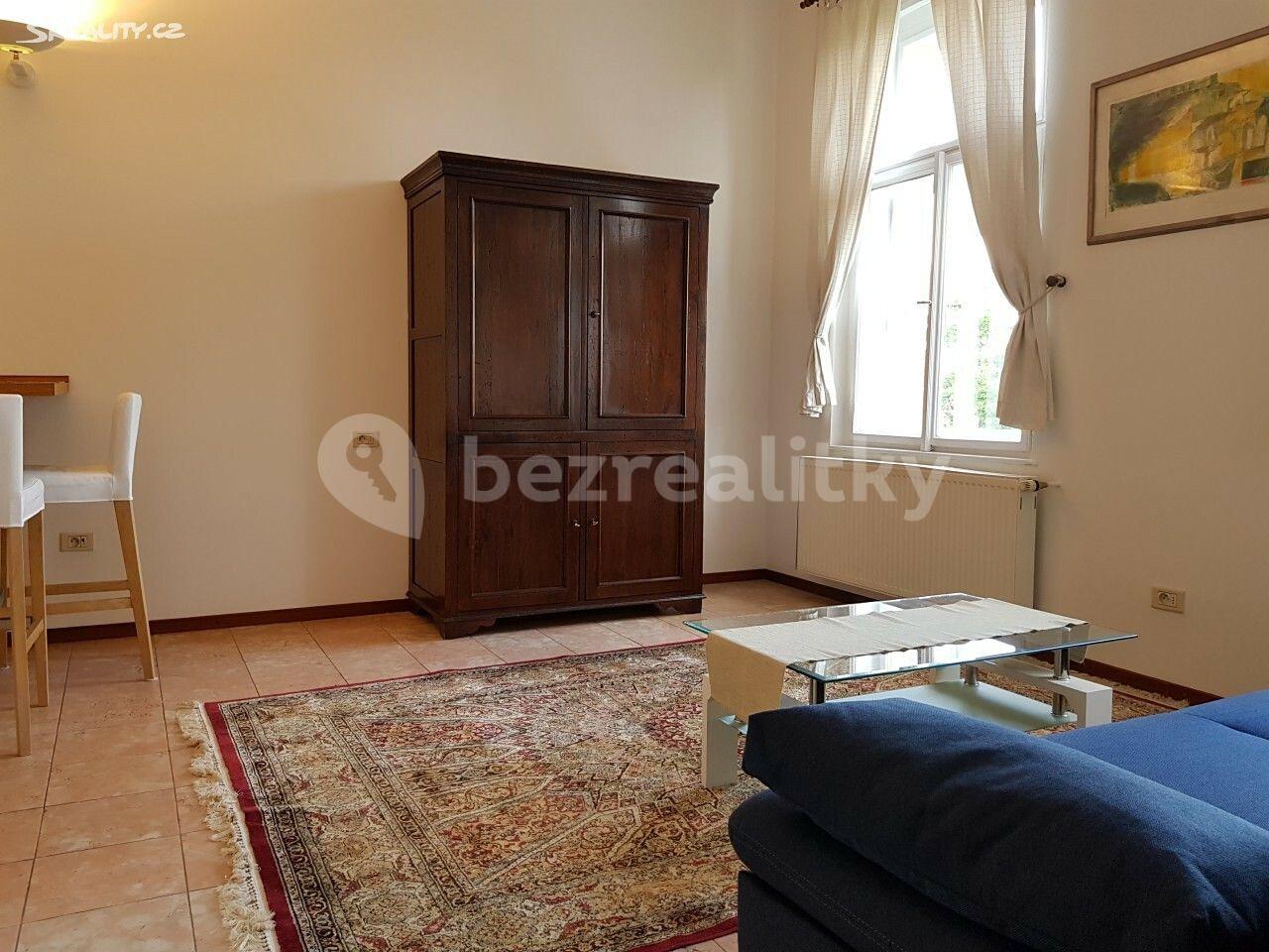 Pronájem bytu 2+kk 50 m², Korunní, Praha, Praha