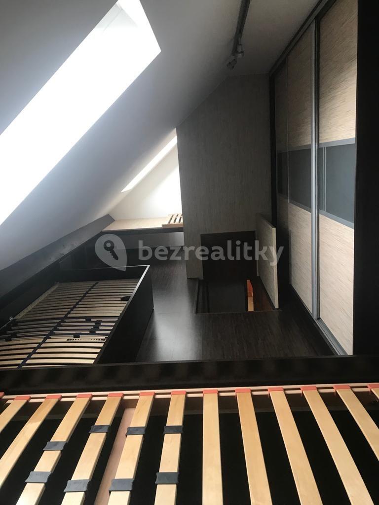 Pronájem bytu 2+kk 50 m², Kladenská, Praha, Praha