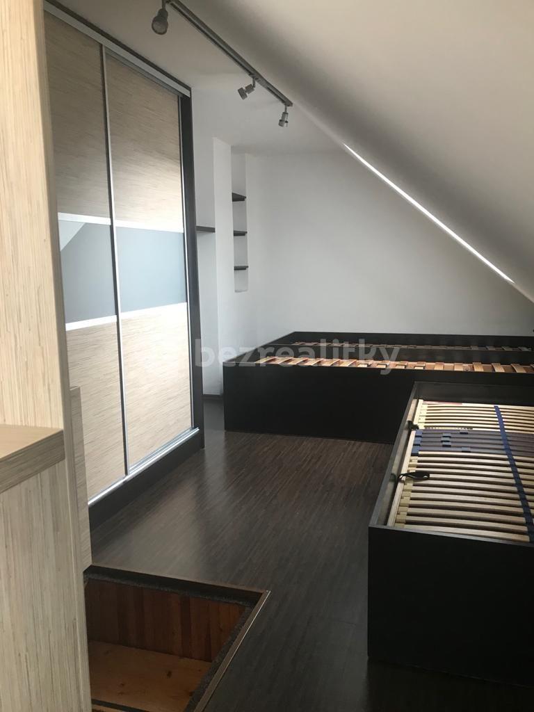 Pronájem bytu 2+kk 50 m², Kladenská, Praha, Praha