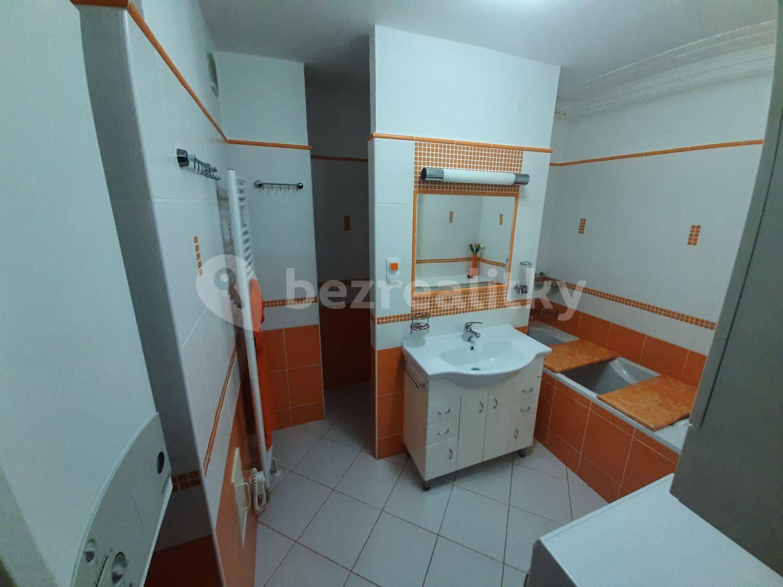 Pronájem bytu 2+kk 50 m², Kladenská, Praha, Praha