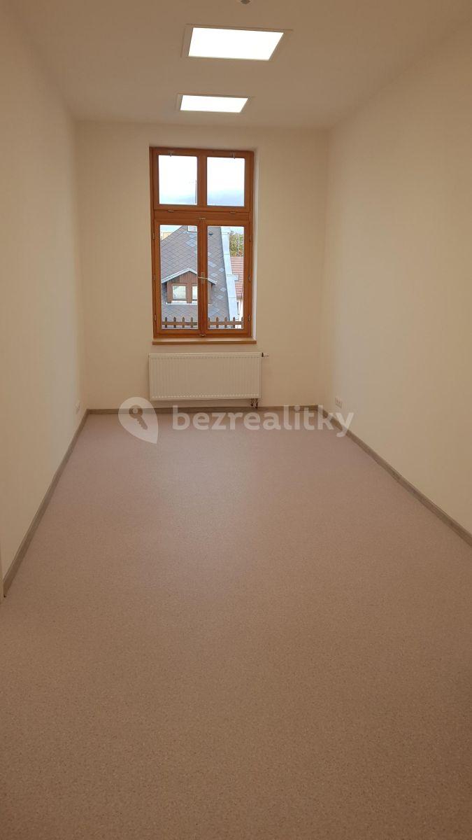 Pronájem nebytového prostoru 41 m², Staré Náměstí, Ostrov, Karlovarský kraj