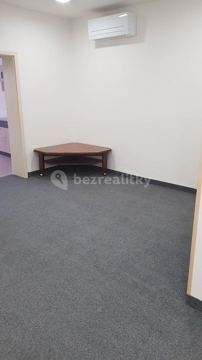 Pronájem nebytového prostoru 41 m², Staré Náměstí, Ostrov, Karlovarský kraj