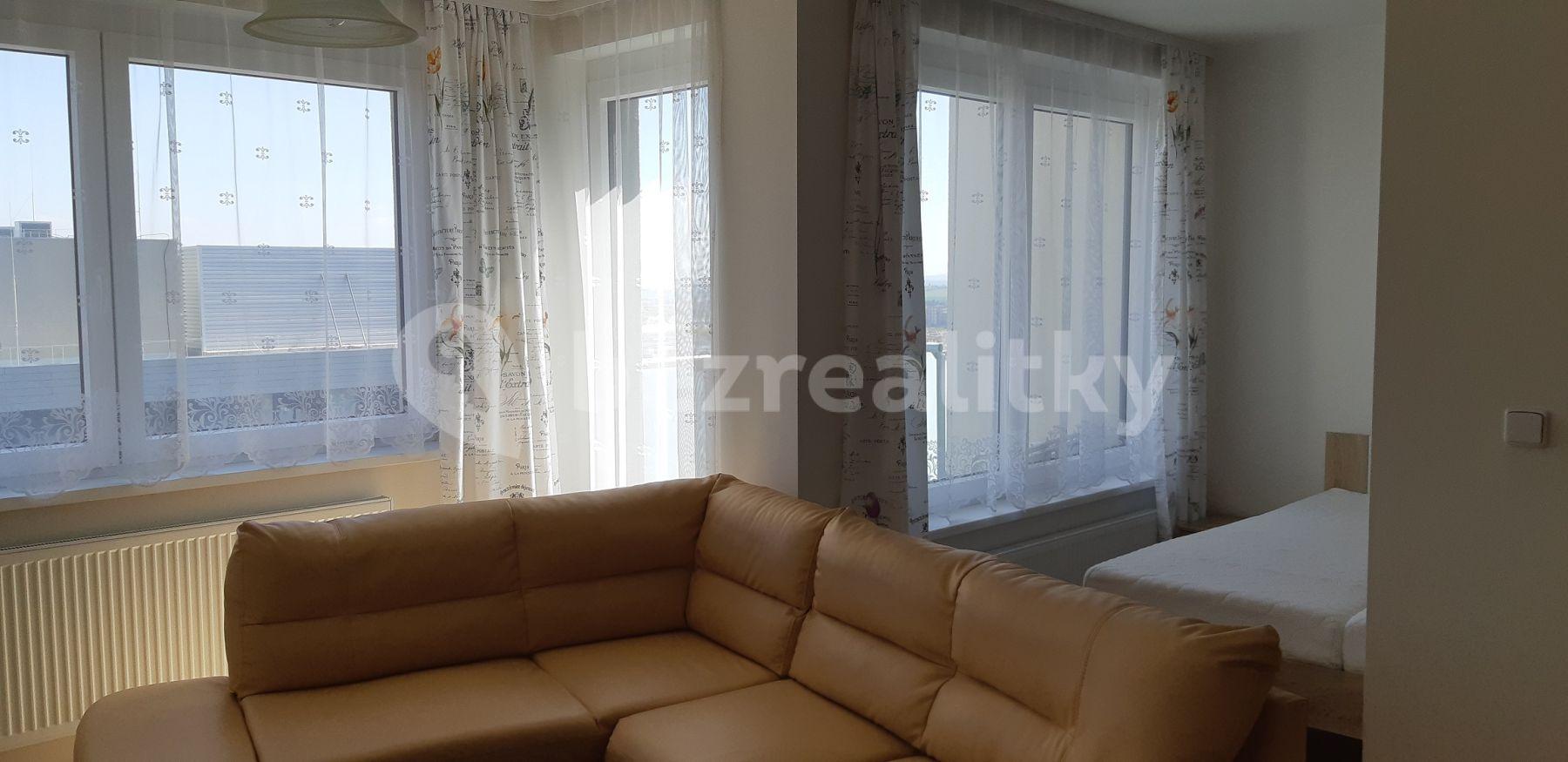 Pronájem bytu 1+kk 50 m², Náměstí Junkových, Praha, Praha