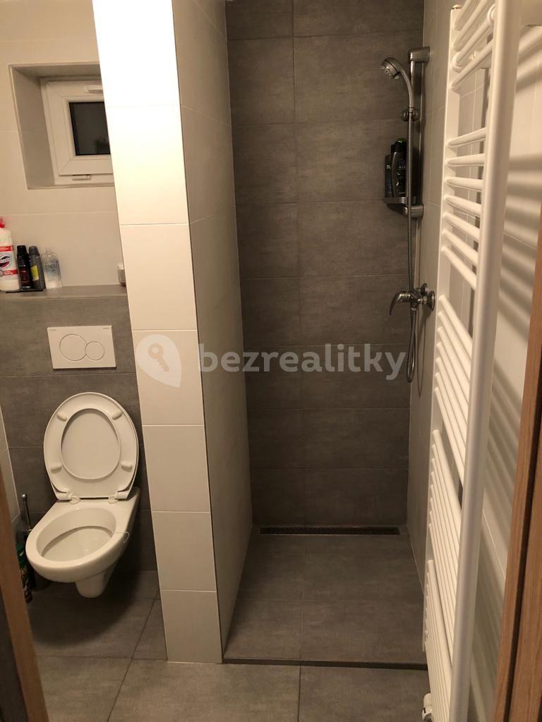 Pronájem bytu 2+kk 35 m², Široká, Chrudim, Pardubický kraj