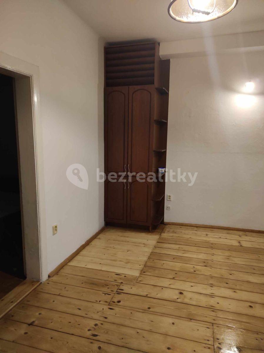 Pronájem bytu 1+1 40 m², Hálkova, Pečky, Středočeský kraj