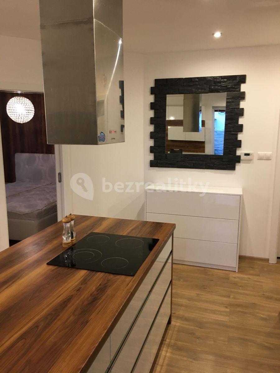 Pronájem bytu 3+1 78 m², Opálová, Jarovce, Bratislavský kraj