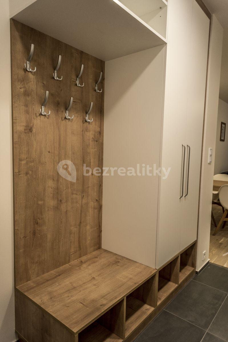 Pronájem bytu 2+kk 52 m², Holečkova, Praha, Praha