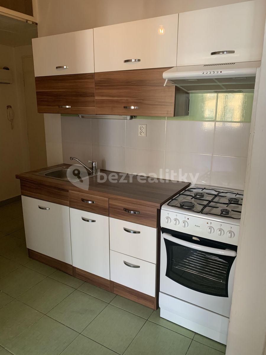 Pronájem bytu 2+1 55 m², 28. Pluku, Praha, Praha