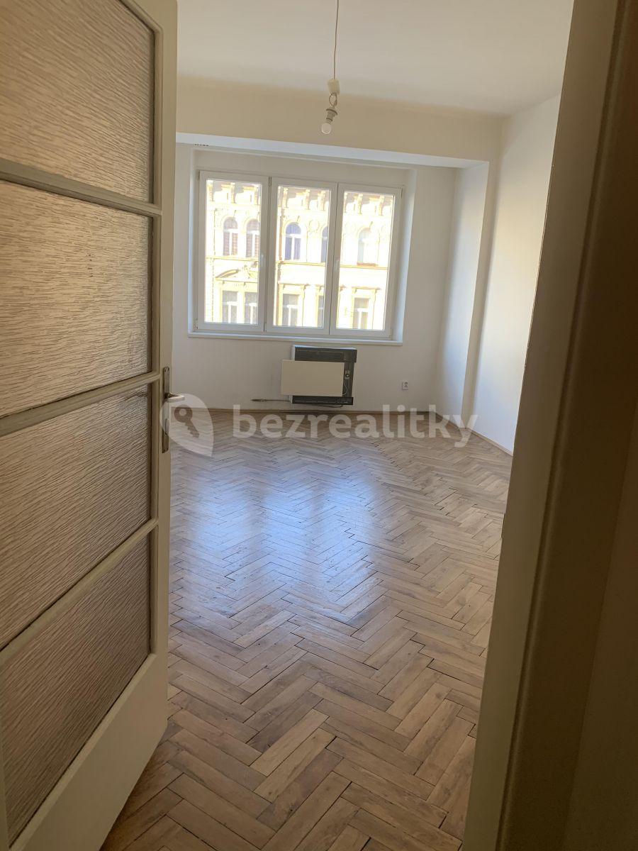 Pronájem bytu 2+1 55 m², 28. Pluku, Praha, Praha