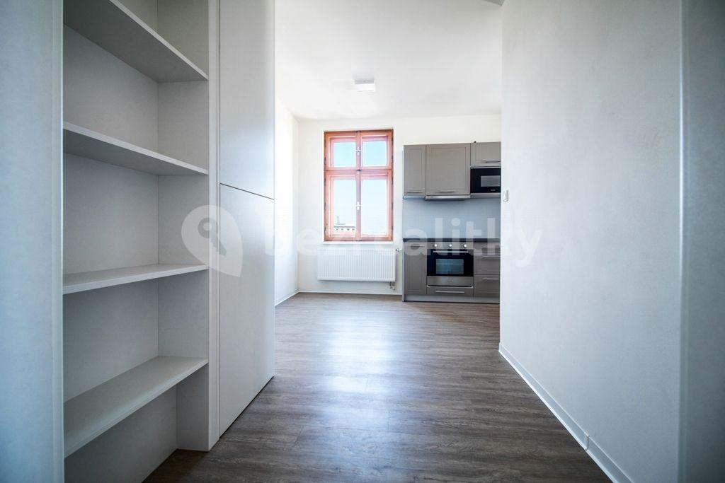 Pronájem bytu 3+1 78 m², Na Perštýně, Liberec, Liberecký kraj