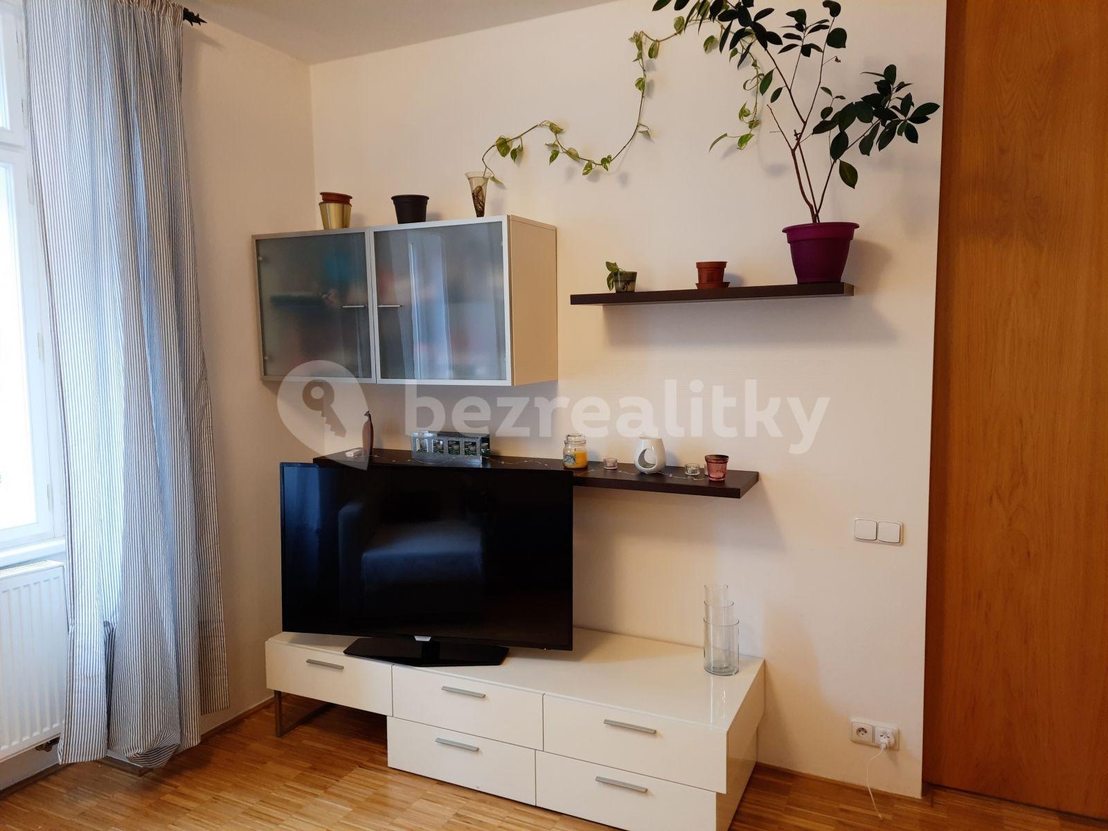 Pronájem bytu 2+1 62 m², Korunní, Praha, Praha