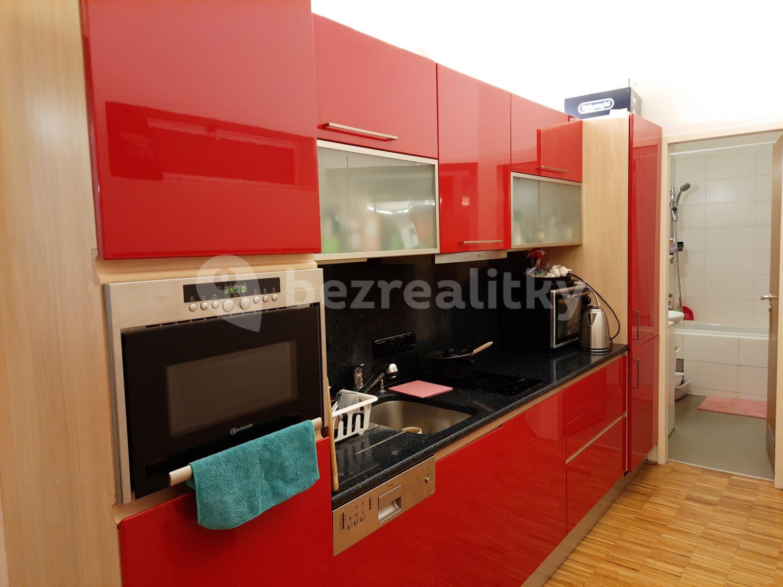 Pronájem bytu 2+1 62 m², Korunní, Praha, Praha