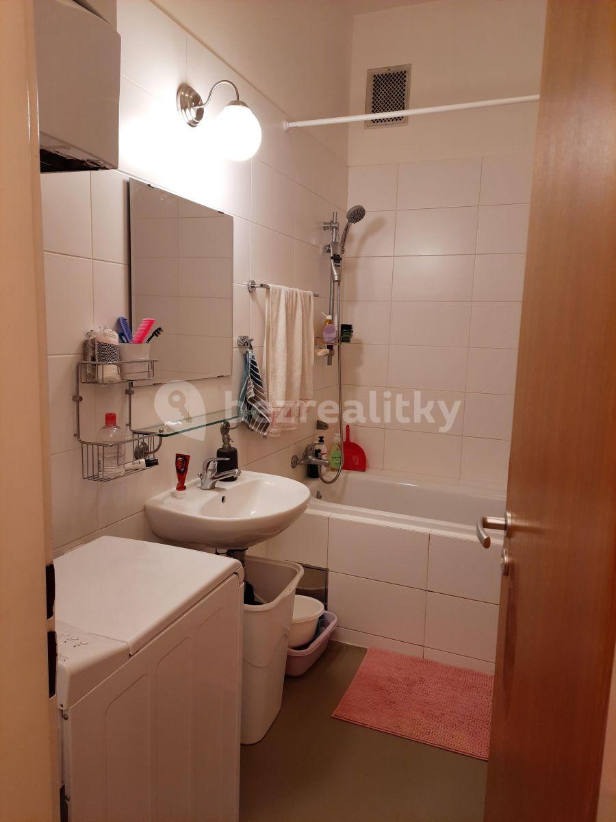 Pronájem bytu 2+1 62 m², Korunní, Praha, Praha