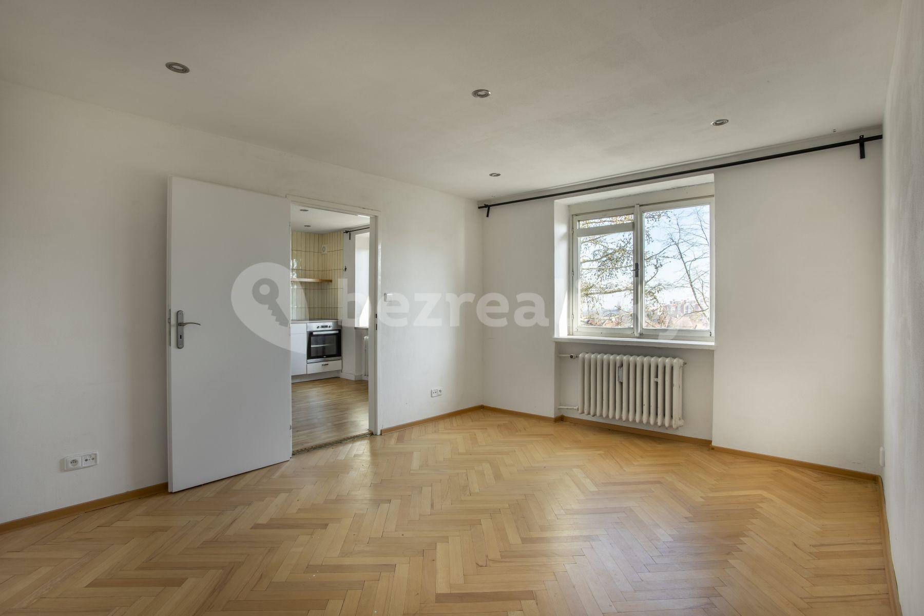 Pronájem bytu 2+kk 32 m², Sevastopolská, Kladno, Středočeský kraj