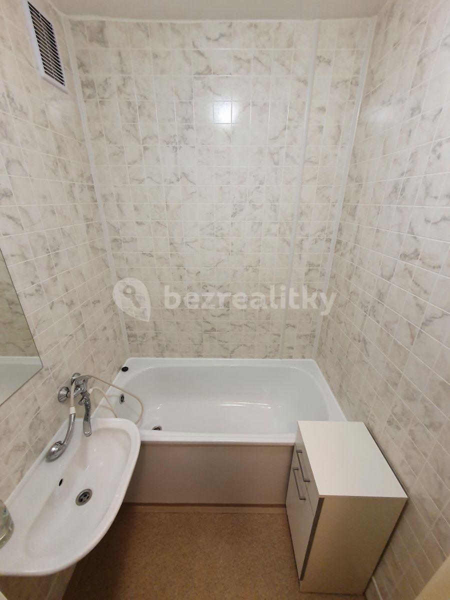 Pronájem bytu 1+1 38 m², Brunclíkova, Praha, Praha