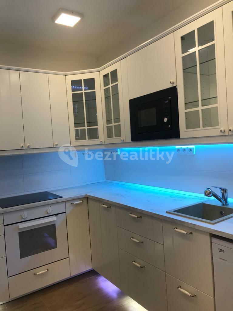 Pronájem bytu 4+1 82 m², Bělohorská, Praha, Praha