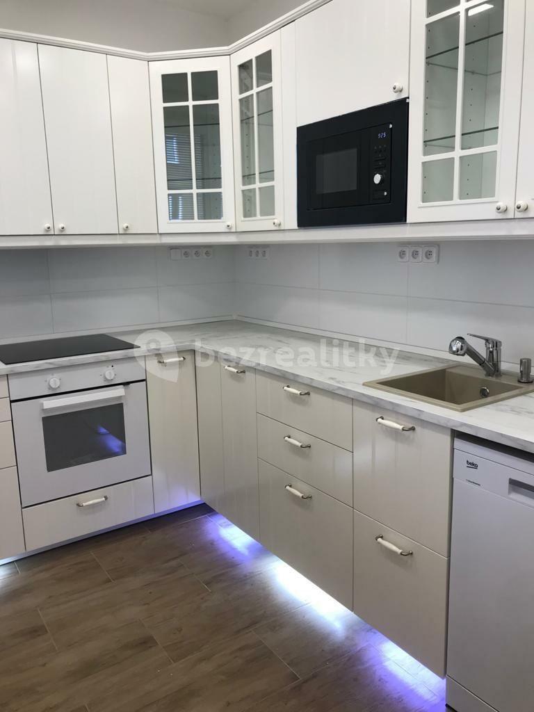 Pronájem bytu 4+1 82 m², Bělohorská, Praha, Praha