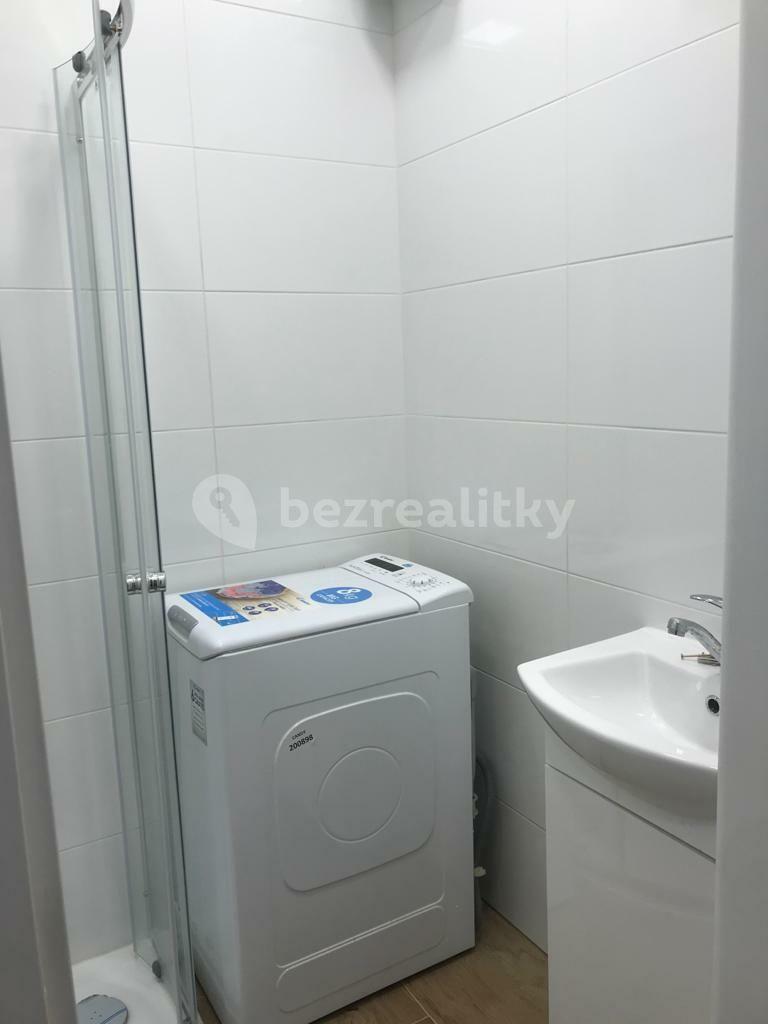 Pronájem bytu 4+1 82 m², Bělohorská, Praha, Praha