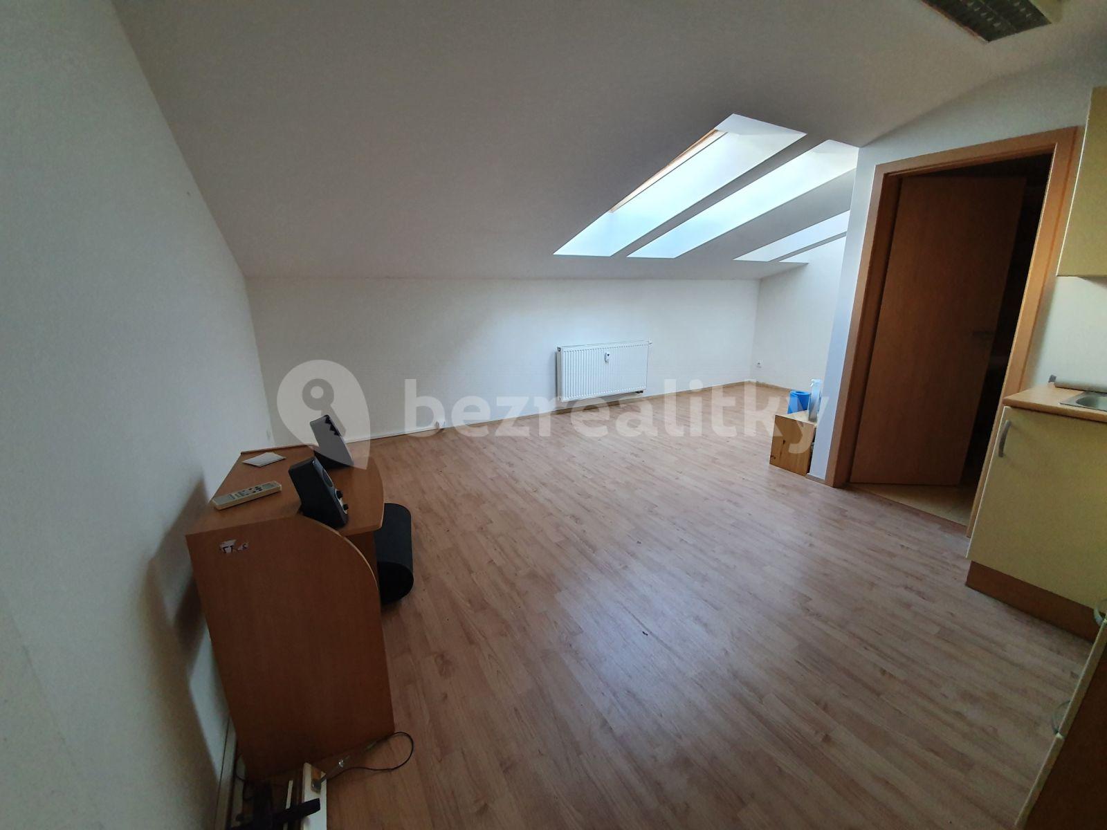 Pronájem bytu Garsoniéra 28 m², Husova, Říčany, Středočeský kraj