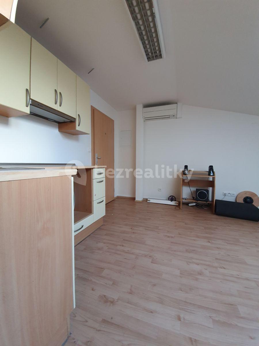 Pronájem bytu Garsoniéra 28 m², Husova, Říčany, Středočeský kraj