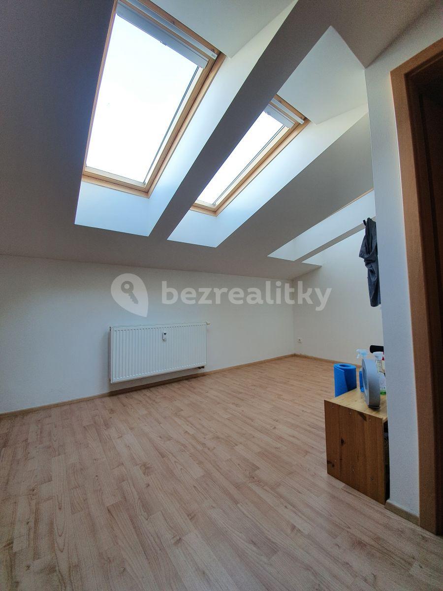 Pronájem bytu Garsoniéra 28 m², Husova, Říčany, Středočeský kraj