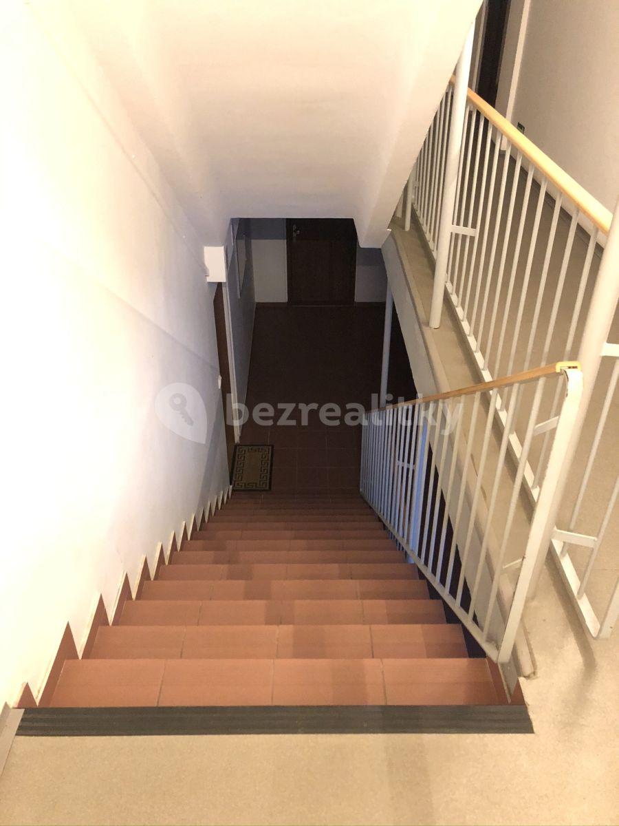 Pronájem bytu 2+kk 45 m², Kukelská, Praha, Praha