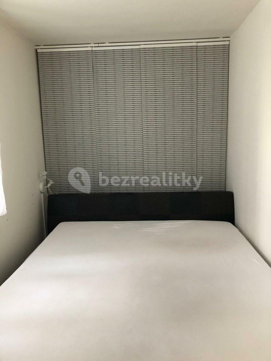 Pronájem bytu 2+kk 45 m², Kukelská, Praha, Praha